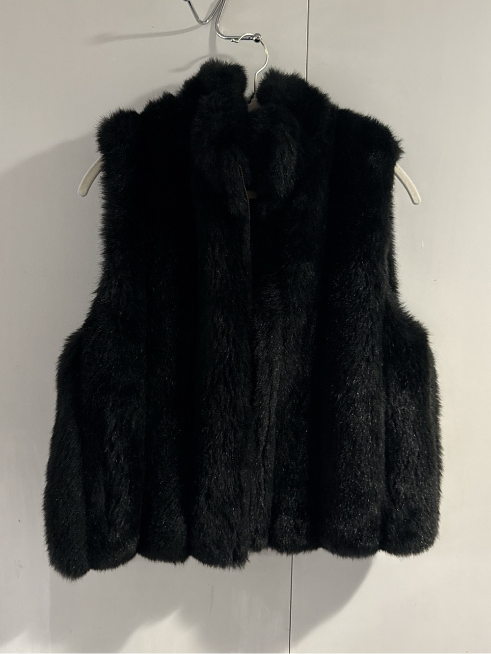 Black Faux Fur Vest - Women's Sleeveless Coat